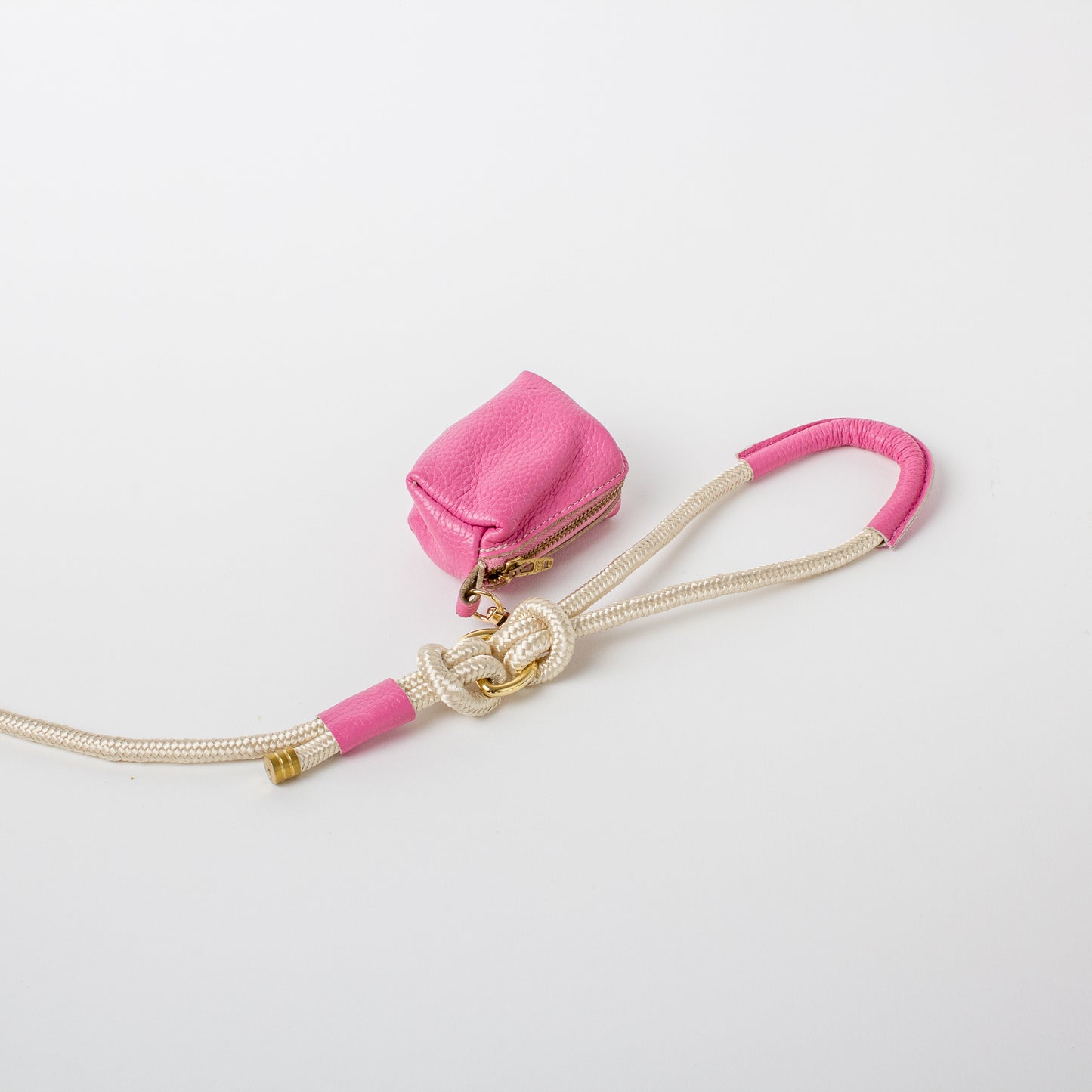 Willow Walks marine rope collar with leather details in ecru and hot pink