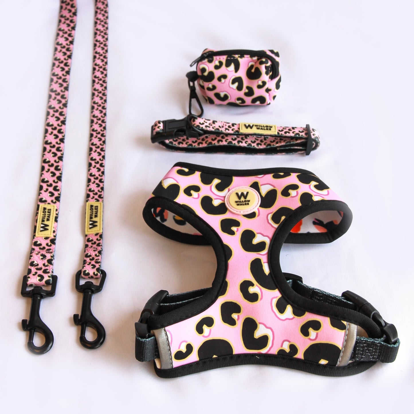 Willow Walks soft adjustable collar in pink leo